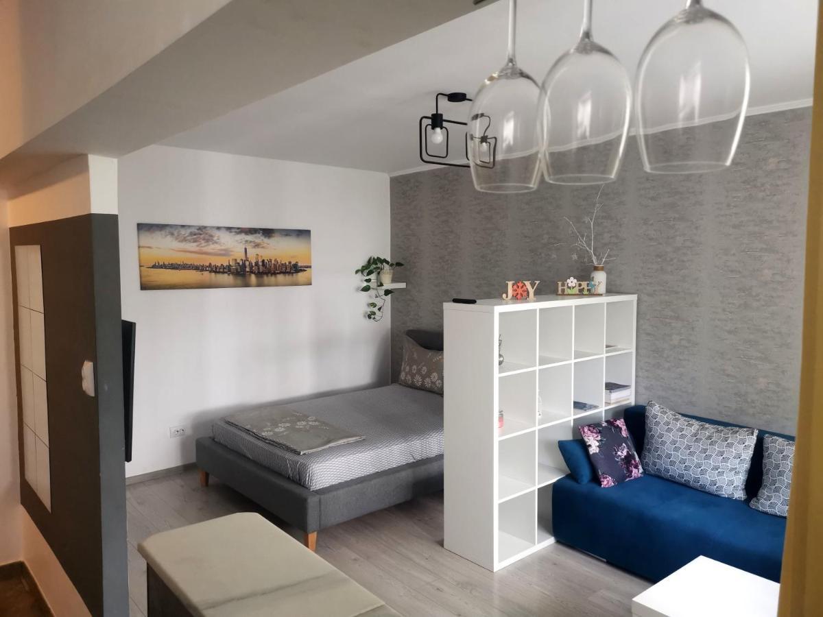 Sunset Bucharest Apartment Luaran gambar
